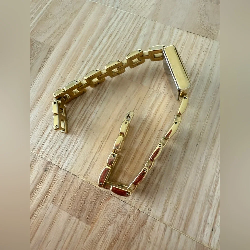 Vintage SII Seiko Disney ladies square gold tone Mickey Mouse watch NEW BATTERY